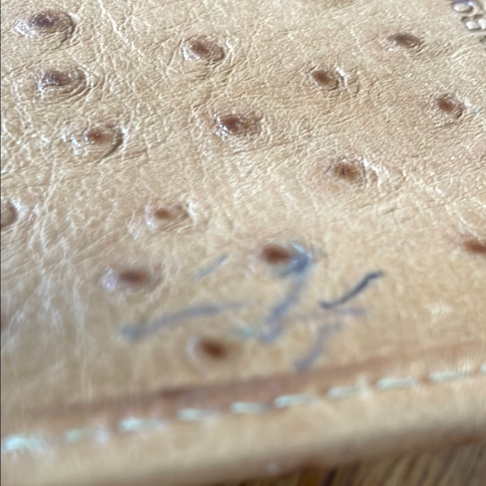 Dooney & Bourke Ostrich Print Tan Leather Wallet - Picture 8 of 9